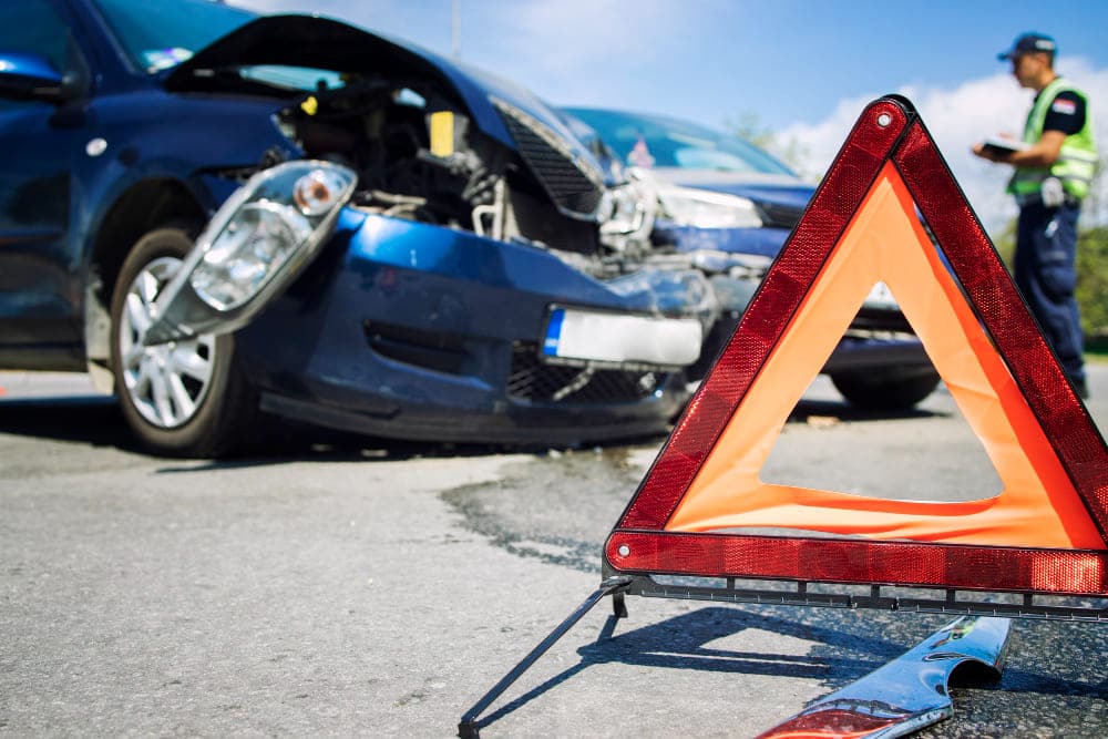 Cuando ocurre un accidente de tráfico en España y sufrimos daños por culpa ajena, es fundamental conocer nuestros derechos para reclamar una indemnización por accidente de tráfico