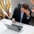 el acoso laboral en España, también conocido como mobbing, es un problema serio que afecta a muchos trabajadores en el entorno profesional.